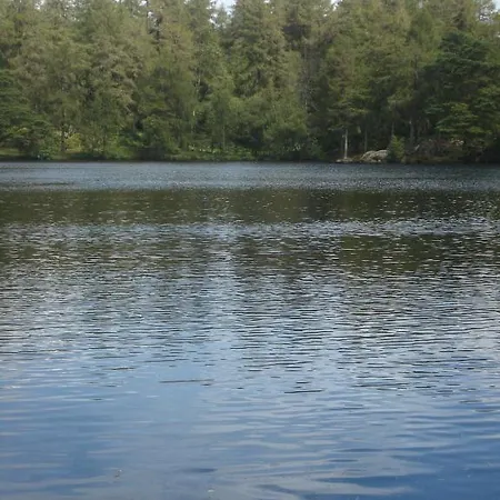 Crosslands Farm 4* קנדל