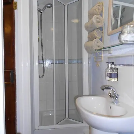 בית הארחה Crosslands Farm קנדל