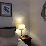 Konukevi Crosslands Farm 4*