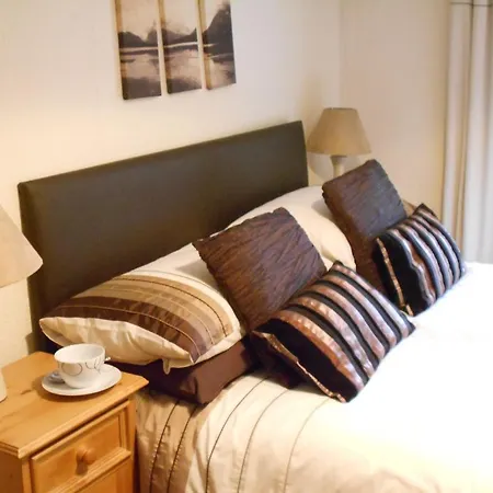 Pensionat Crosslands Farm 4*